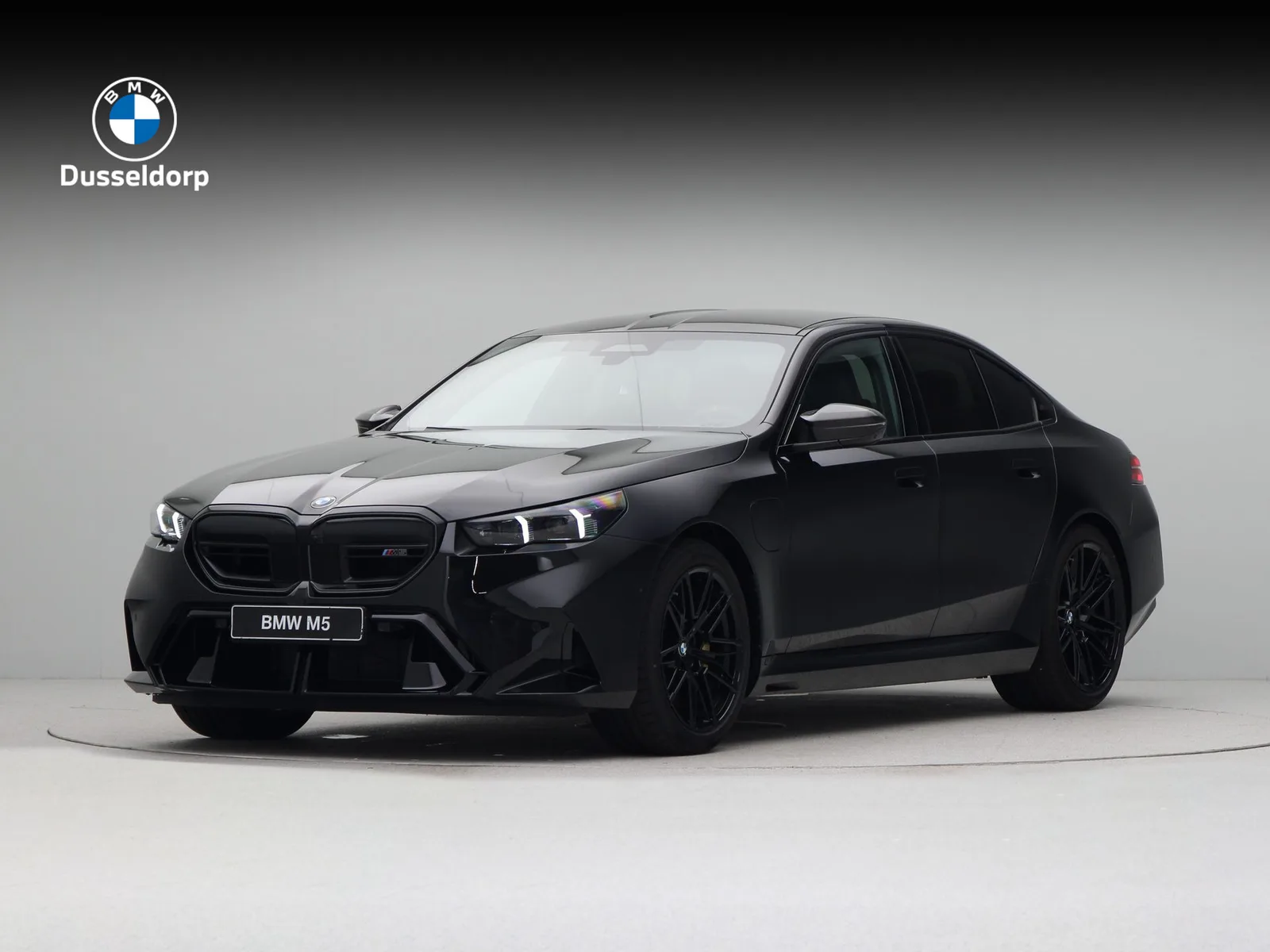 BMW M5 (2026) — foto 1