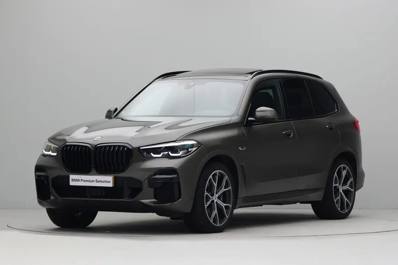 BMW X5 (2023)