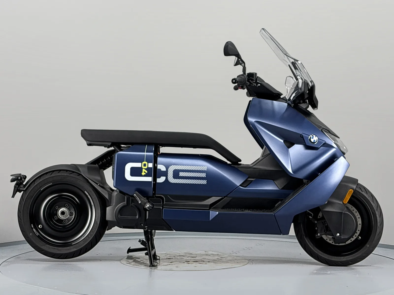 BMW CE 04 (2026) — foto 1