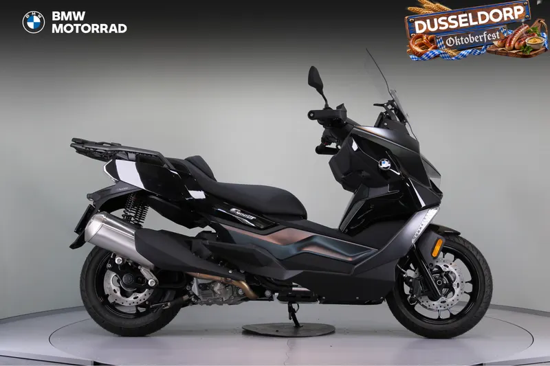 Foto van BMW C 400 GT Black Storm Metallic 2