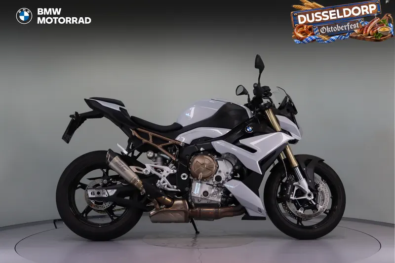 Foto van BMW S 1000 R Hockenheim Silver Metallic
