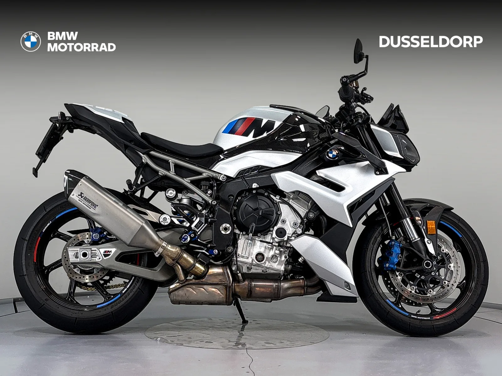 BMW M 1000 R (2026) — foto 1