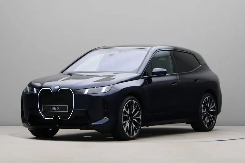 BMW iX (2026)