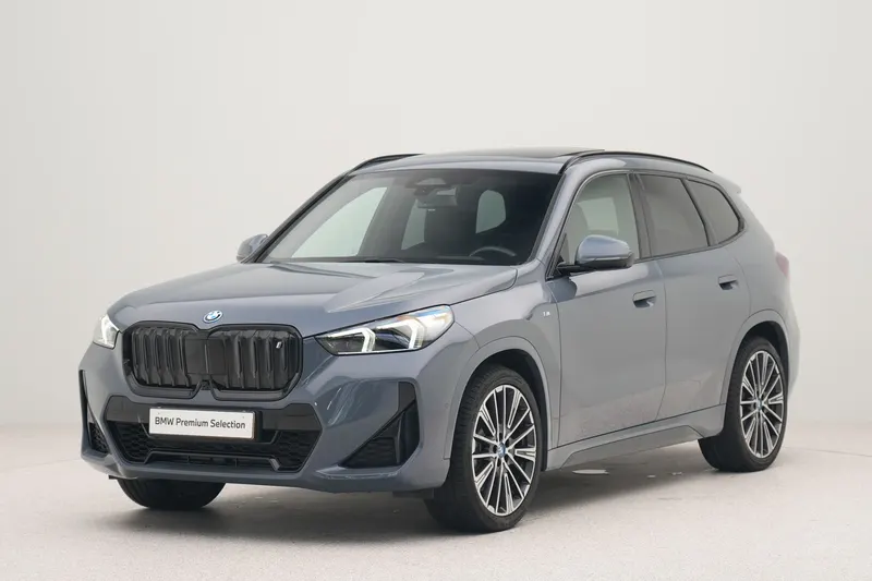 BMW iX1 (2022)