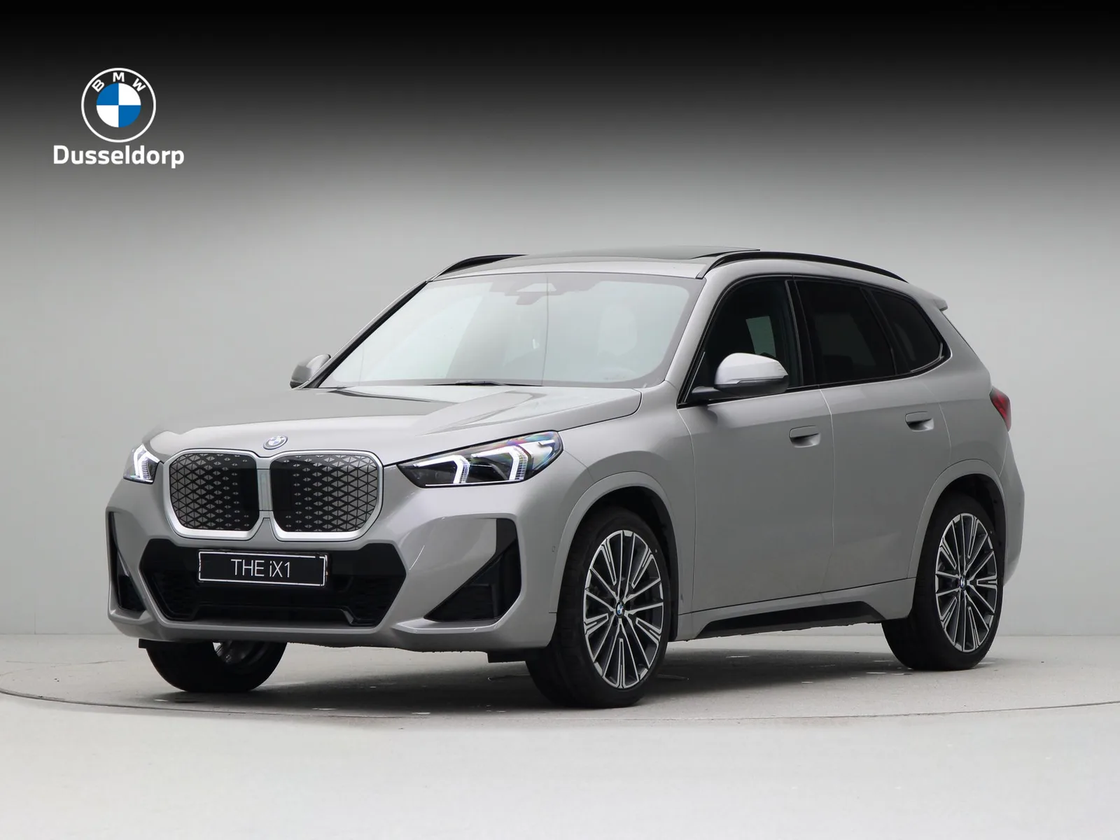 BMW iX1 (2026) — foto 1