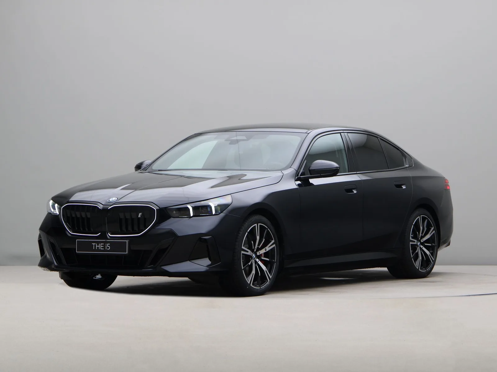 BMW i5 (2026) — foto 1