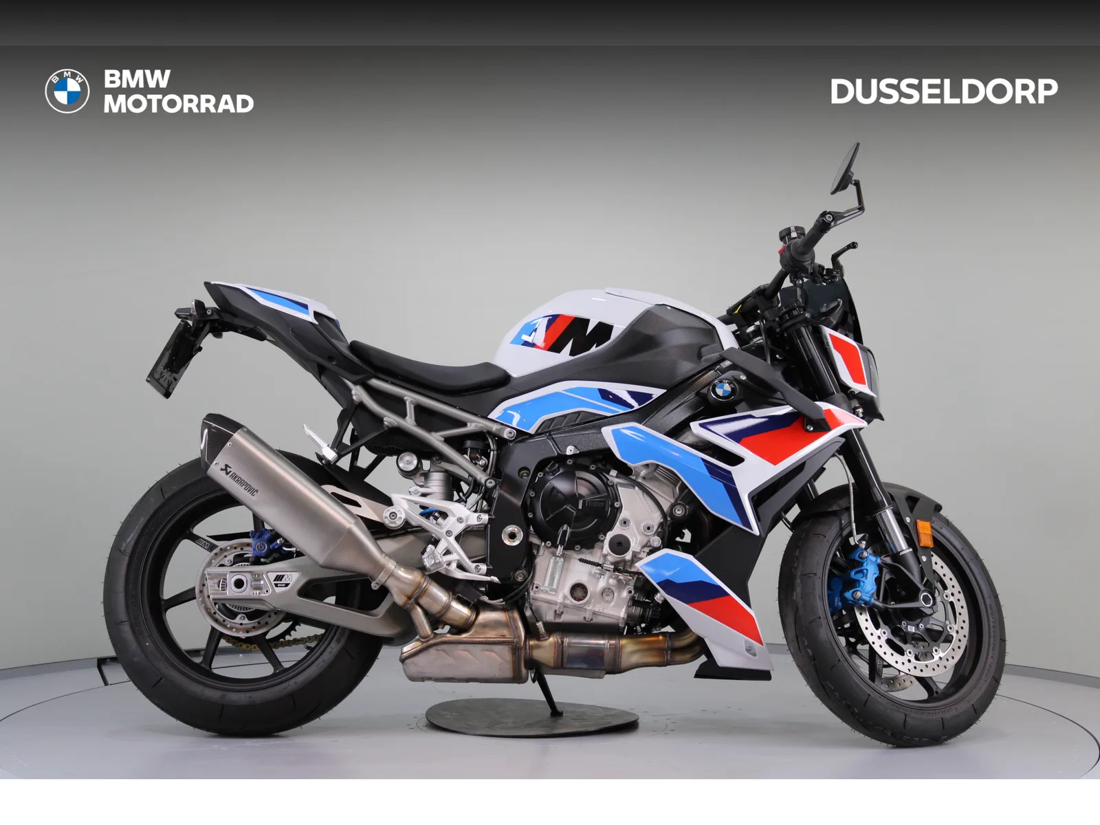 BMW M 1000 R (2026) — foto 1