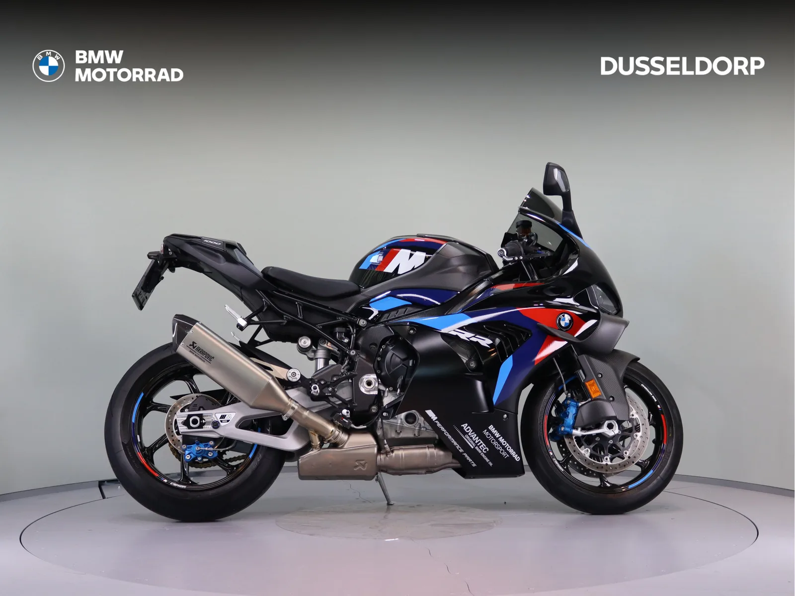 BMW M 1000 RR (2025) — foto 1