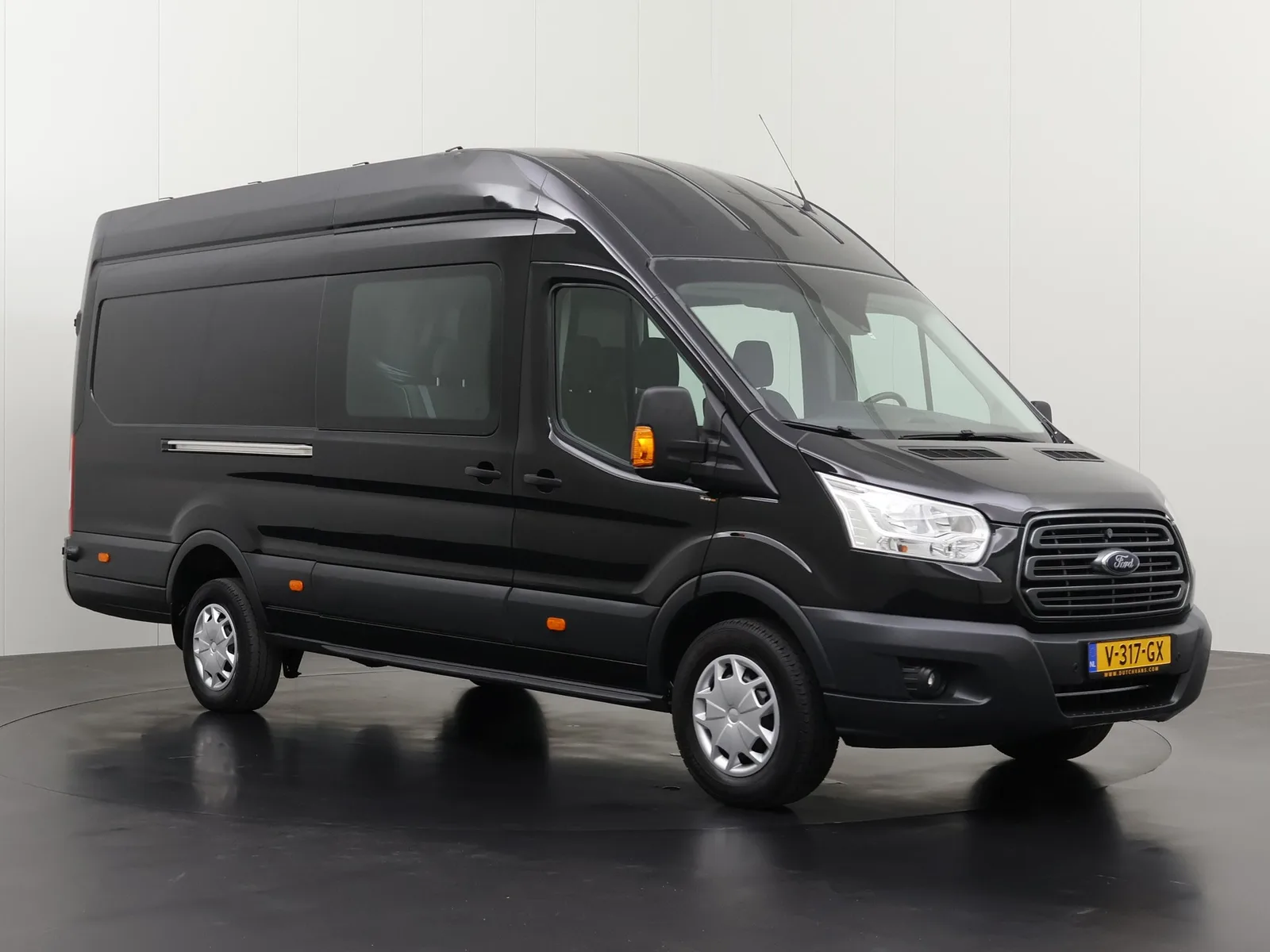 Ford Transit (2017) — foto 1