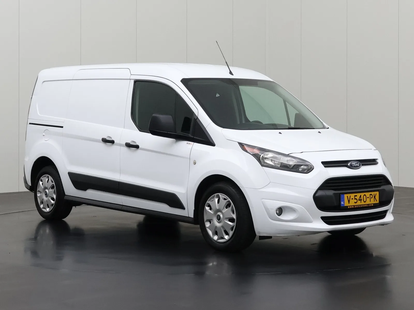 Ford Transit Connect (2018) — foto 1