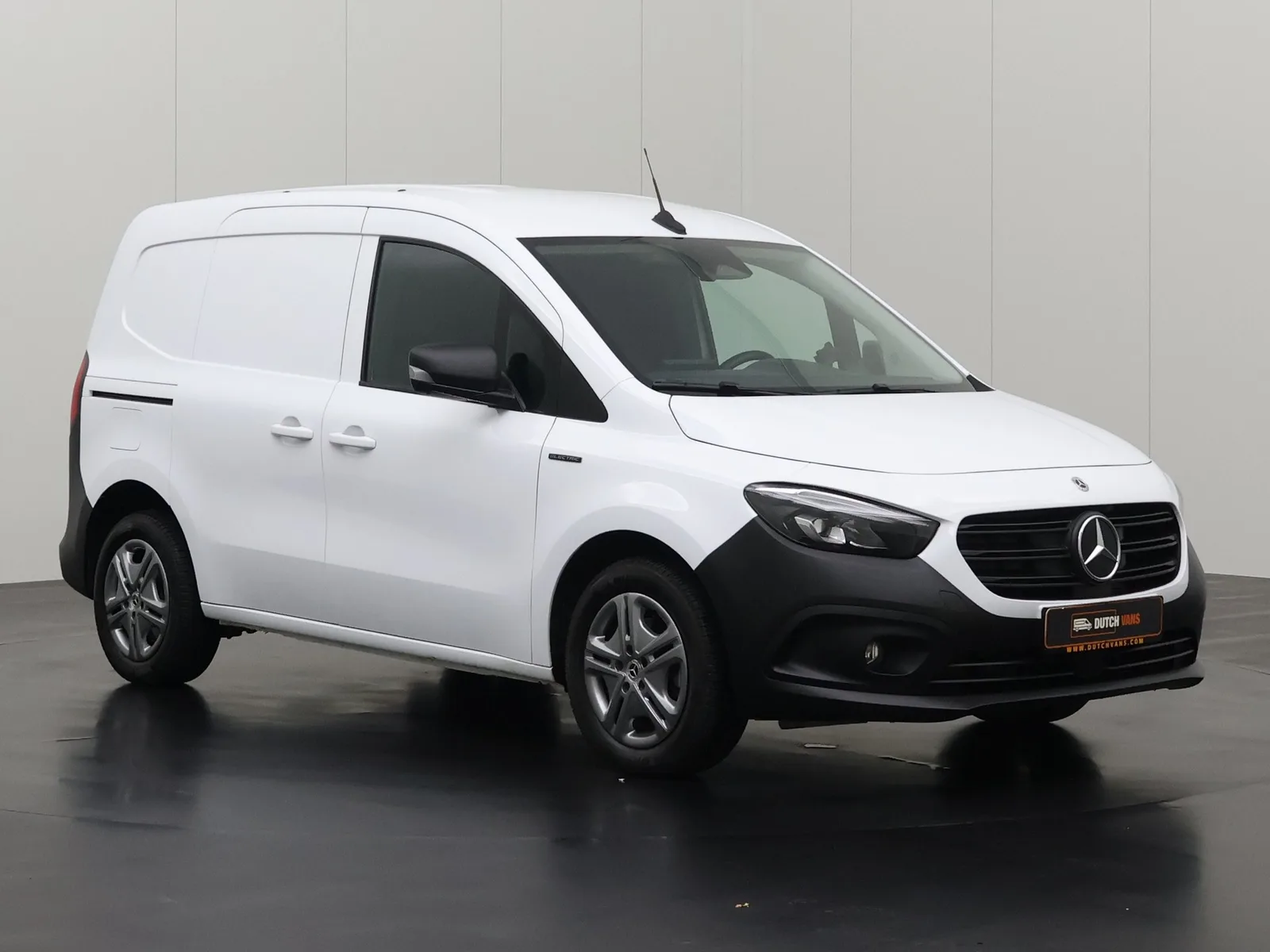 Mercedes-Benz eCitan (2024) — foto 1