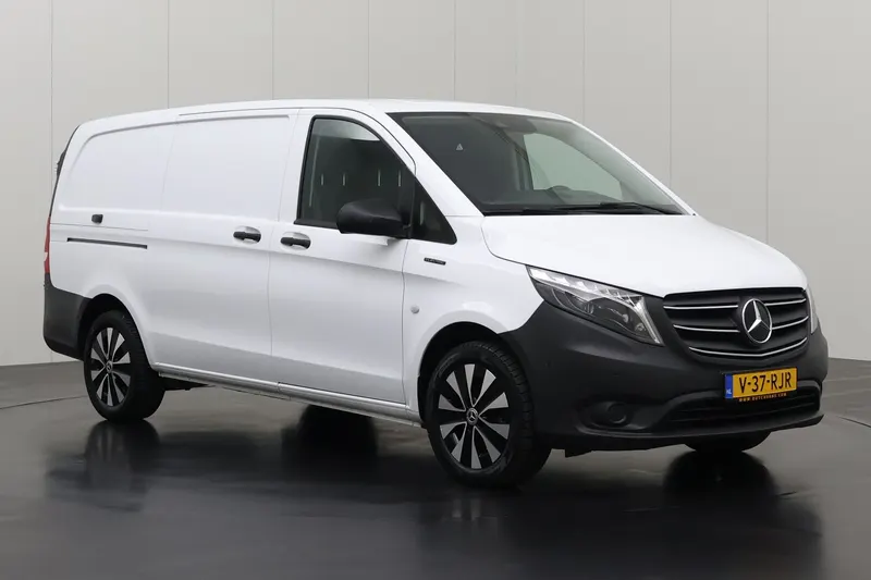 Mercedes-Benz eVito (2024)