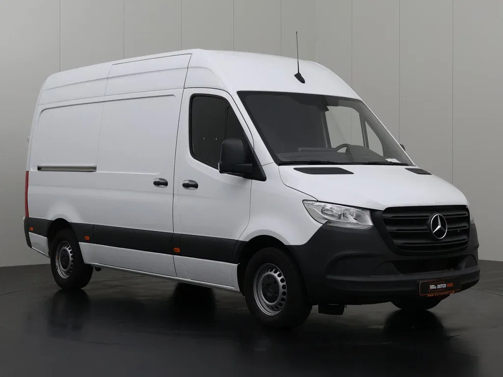 Mercedes-Benz Sprinter (2024) — foto 1