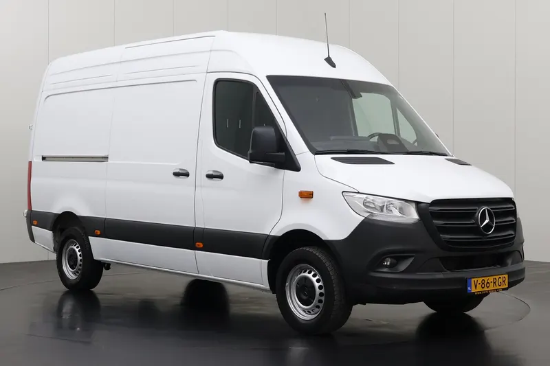 Mercedes-Benz Sprinter (2024)