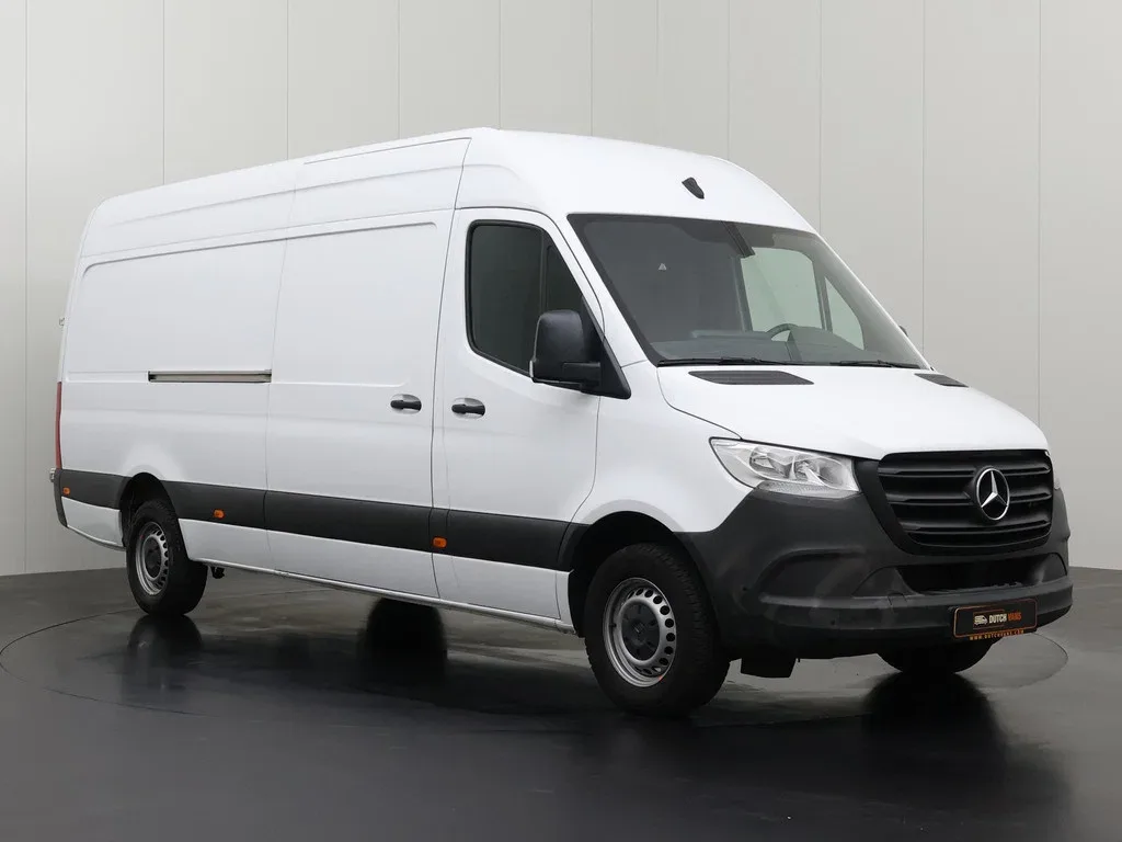 Mercedes-Benz Sprinter (2023) — foto 1