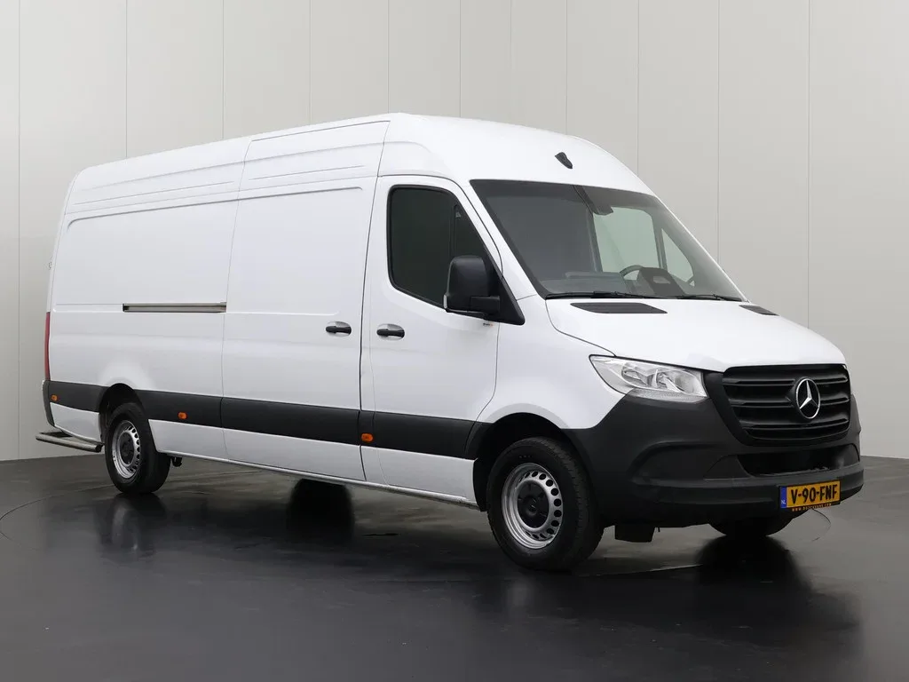 Mercedes-Benz Sprinter (2024) — foto 1