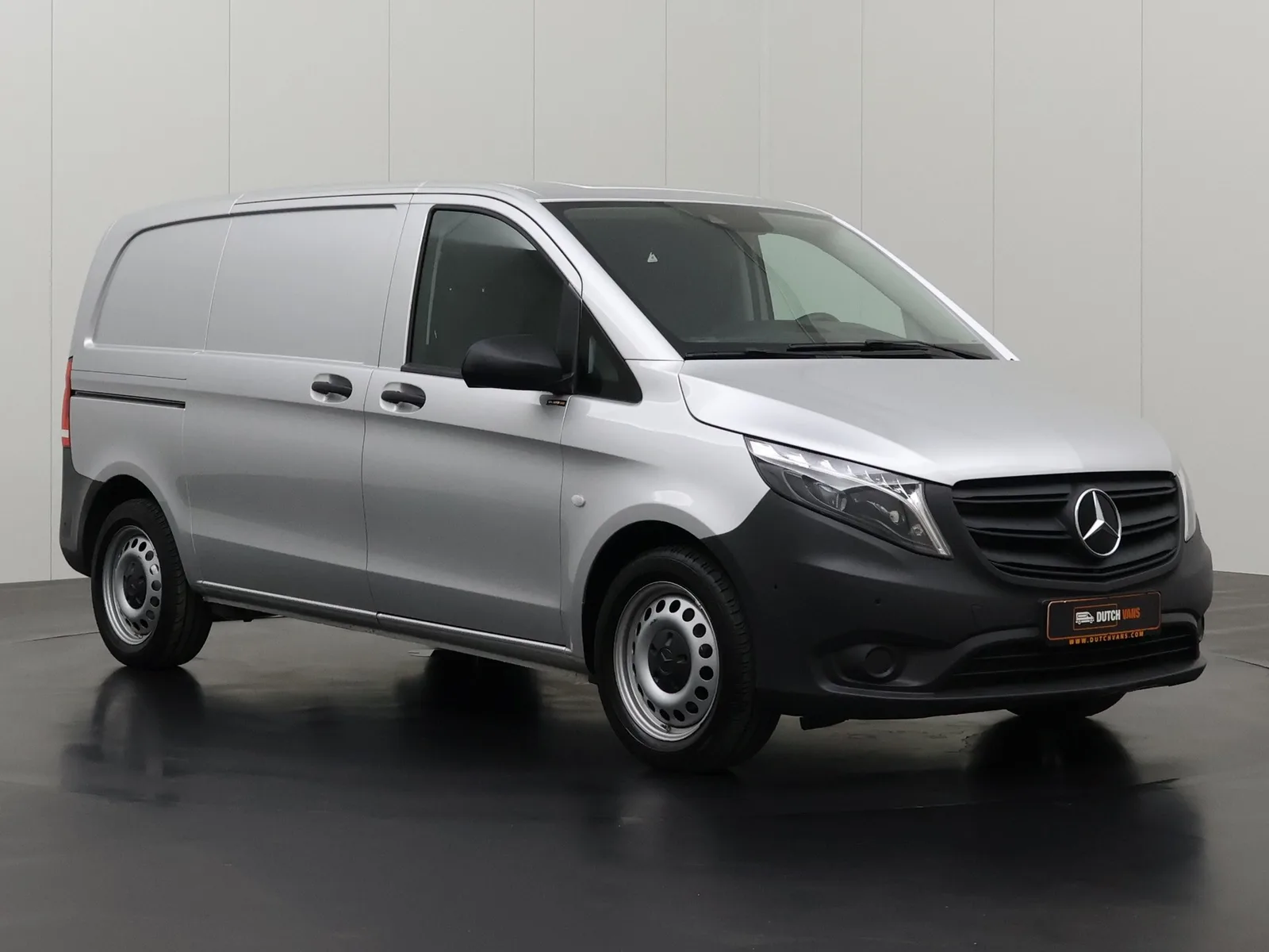 Mercedes-Benz Vito (2023) — foto 1