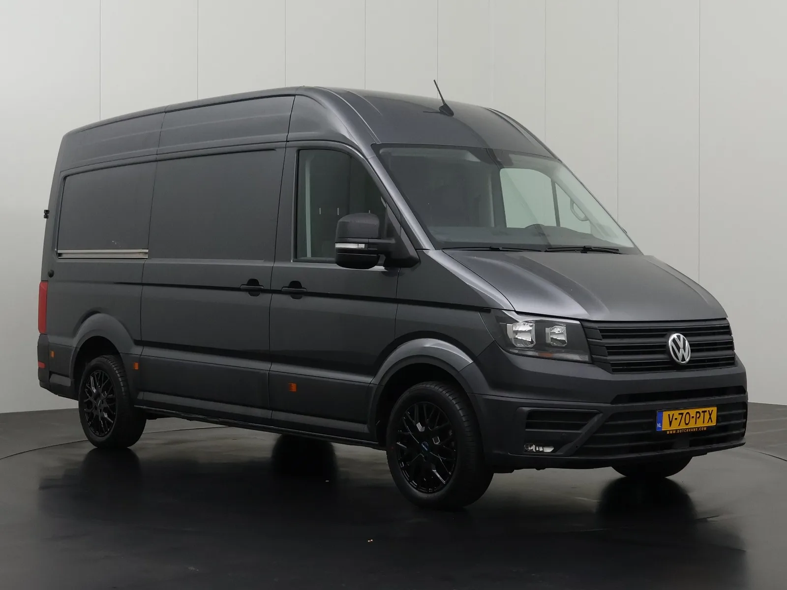 Volkswagen Crafter (2023) — foto 1