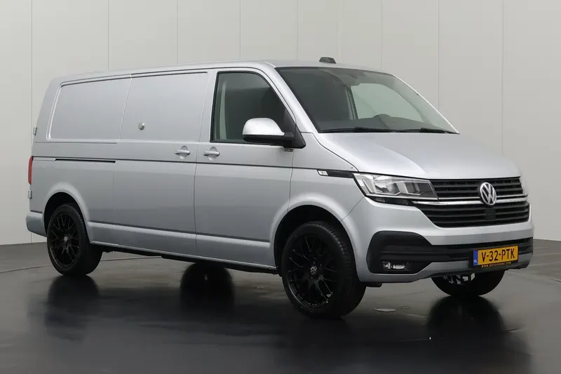 Volkswagen Transporter (2023)