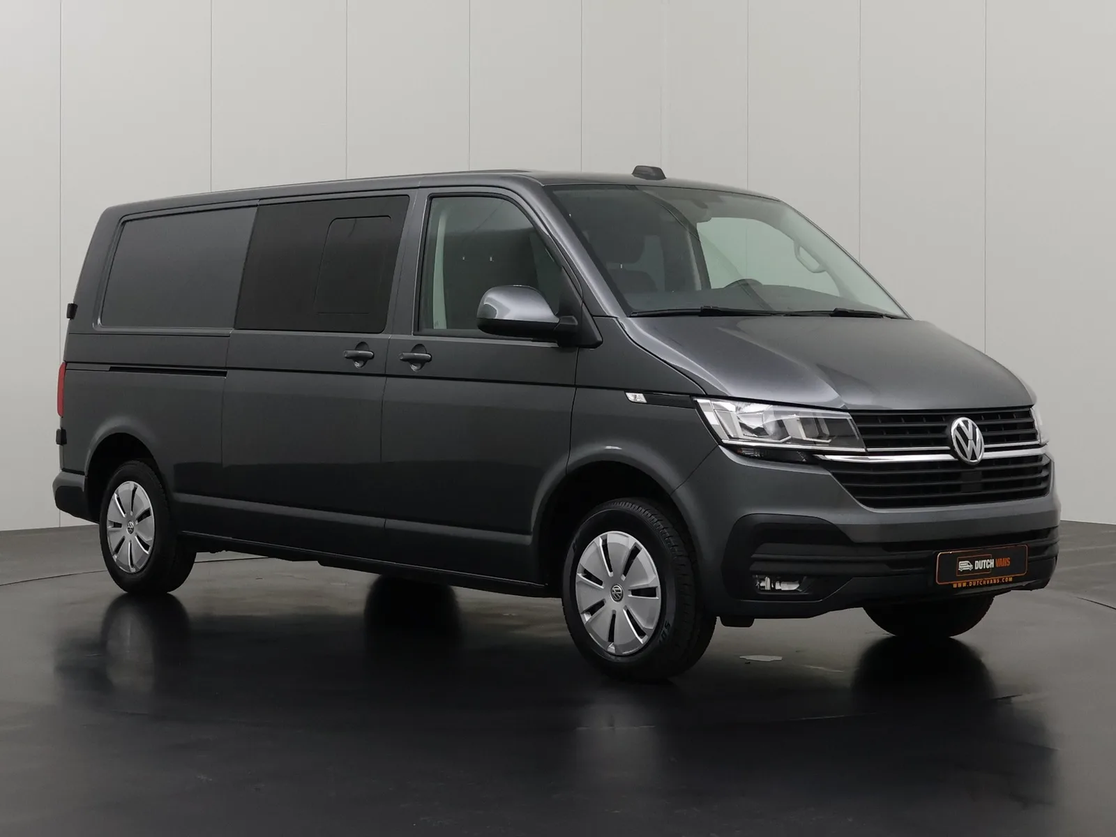 Volkswagen Transporter (2022) — foto 1