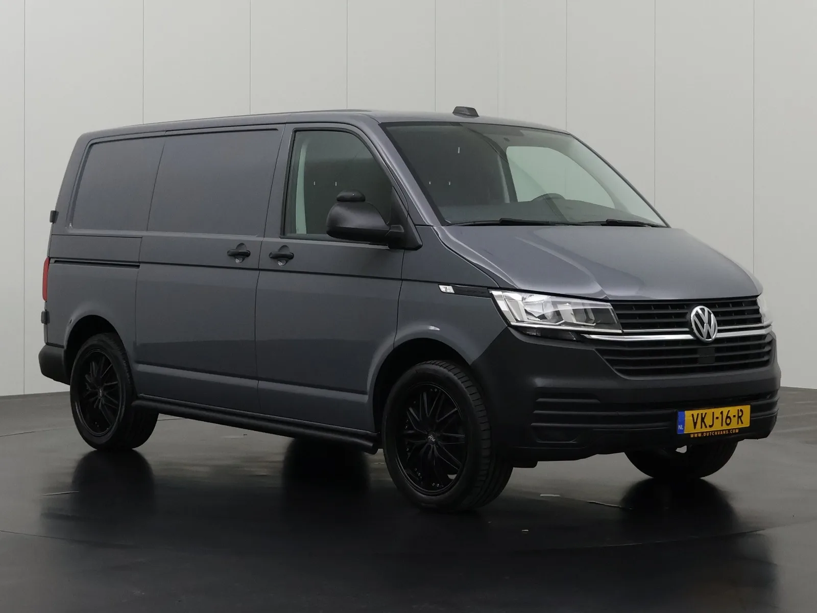 Volkswagen Transporter (2021) — foto 1