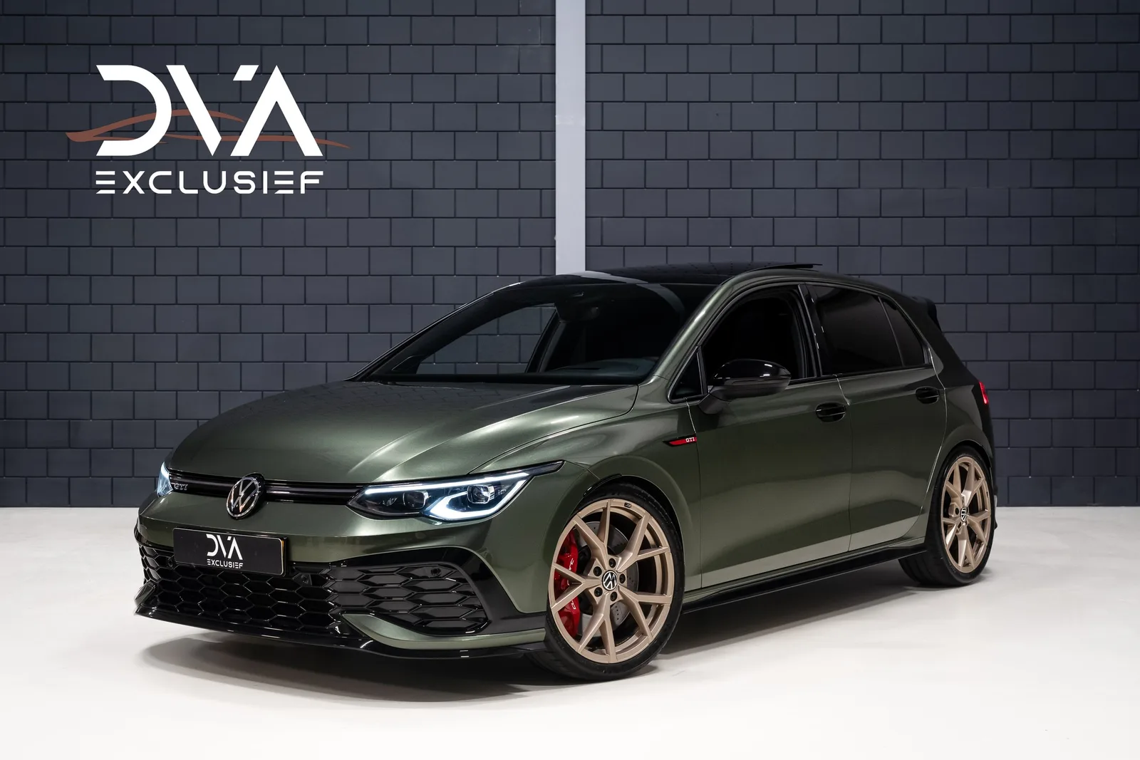 Volkswagen Golf (2021) — foto 1