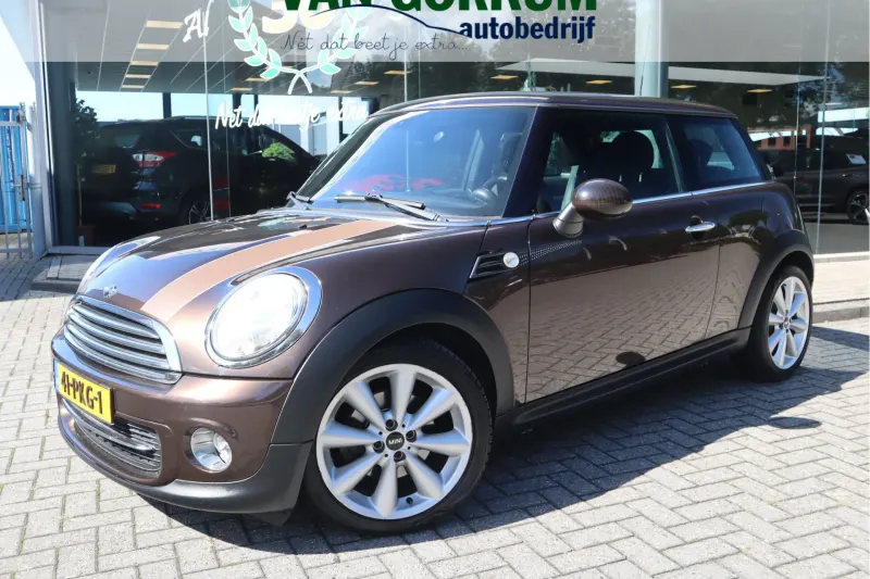 MINI One (2011)