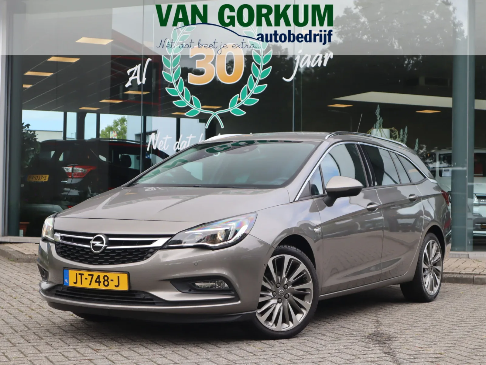 Opel Astra (2016) — foto 1