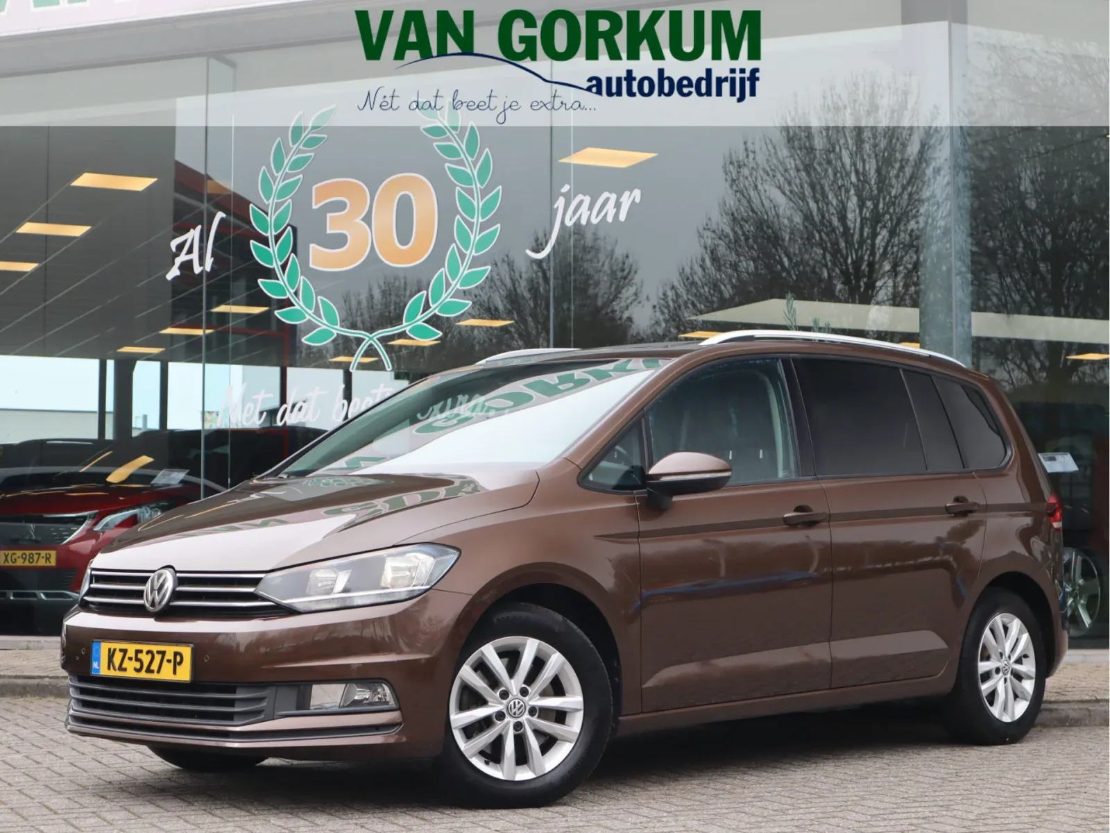 Volkswagen Touran (2016) — foto 1
