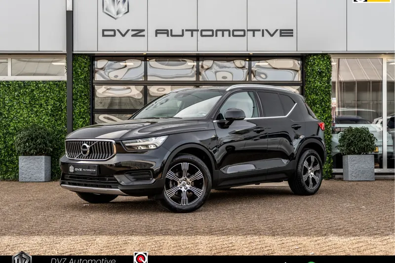 Volvo XC40 (2022)