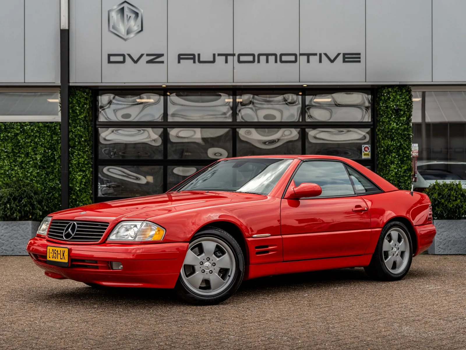 Mercedes-Benz SL-Klasse (2000) — foto 1