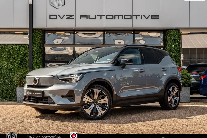 Volvo XC40 (2022)