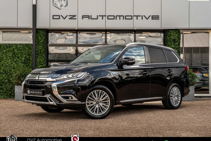 Mitsubishi Outlander (2020)