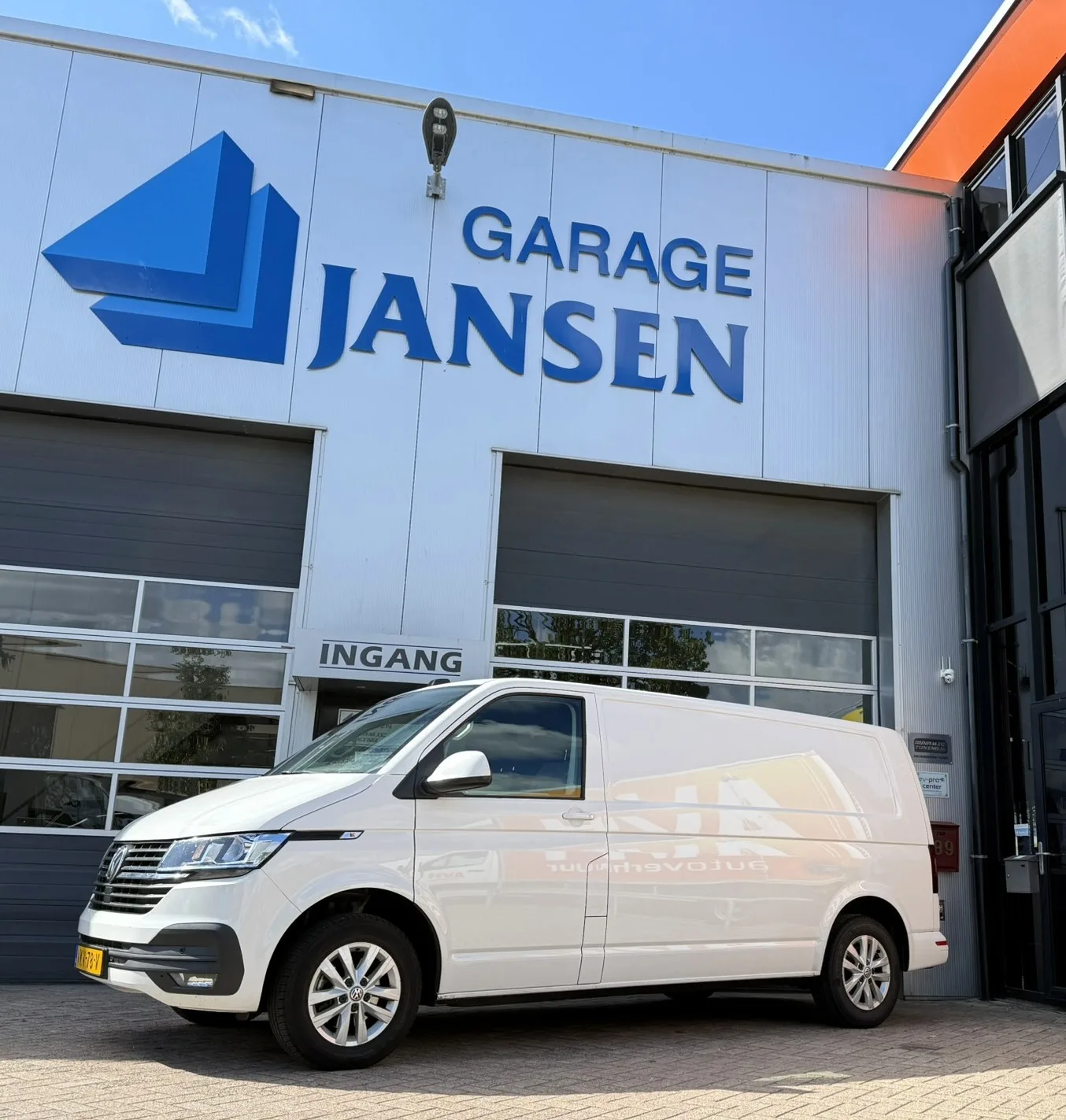 Volkswagen Transporter (2021) — foto 1