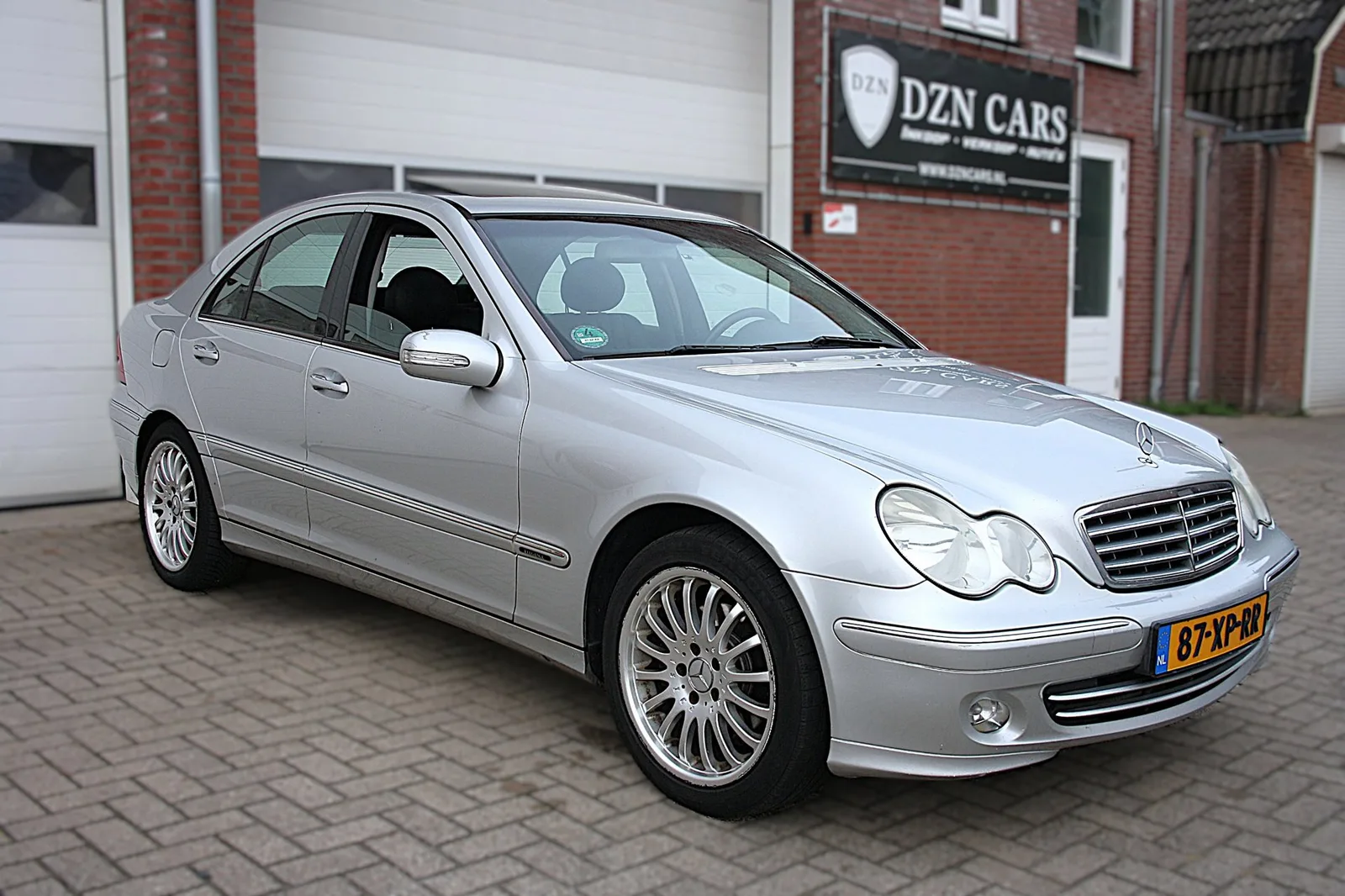 Mercedes-Benz C-Klasse (2004) — foto 1