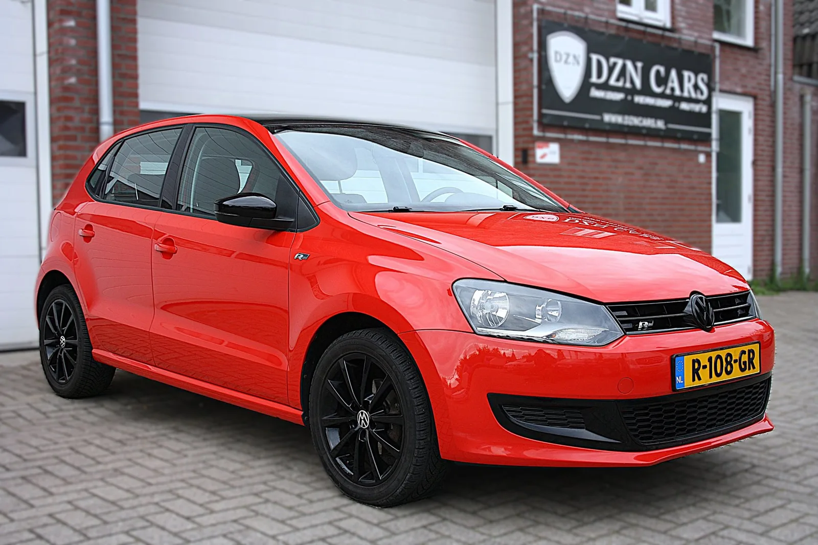 Volkswagen Polo (2010) — foto 1