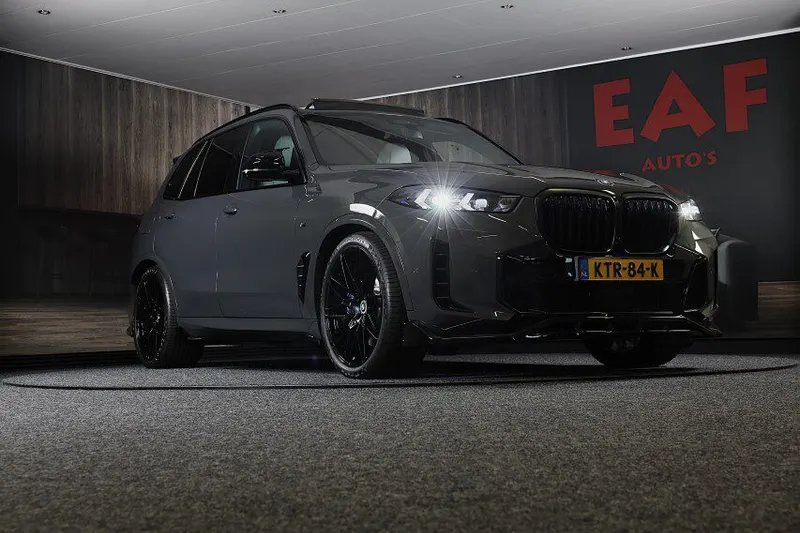 BMW X5 (2025)
