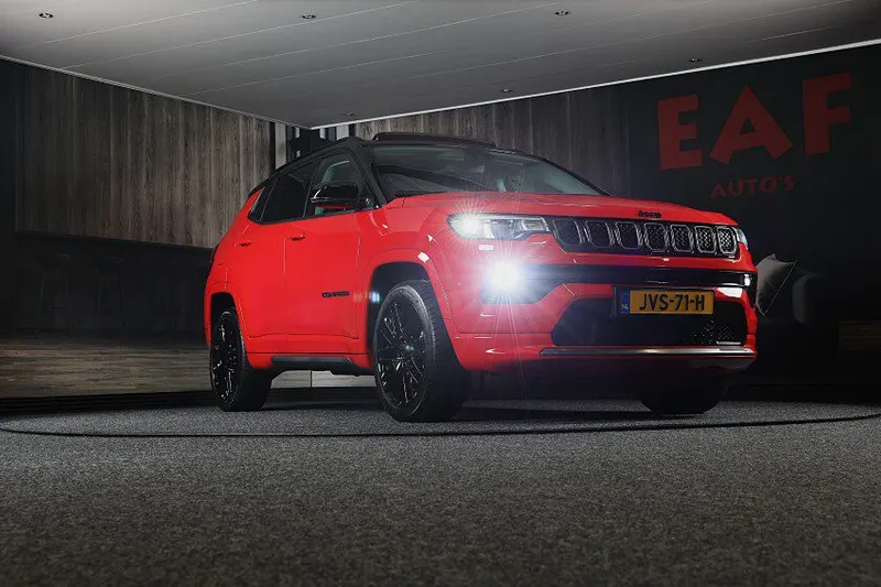 Jeep Compass (2023)