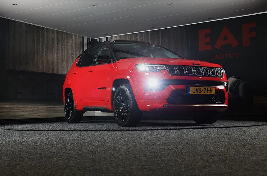 Jeep Compass (2023) — foto 1