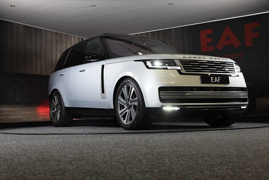 Land Rover Range Rover (2024) — foto 1