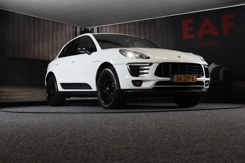 Porsche Macan (2018)