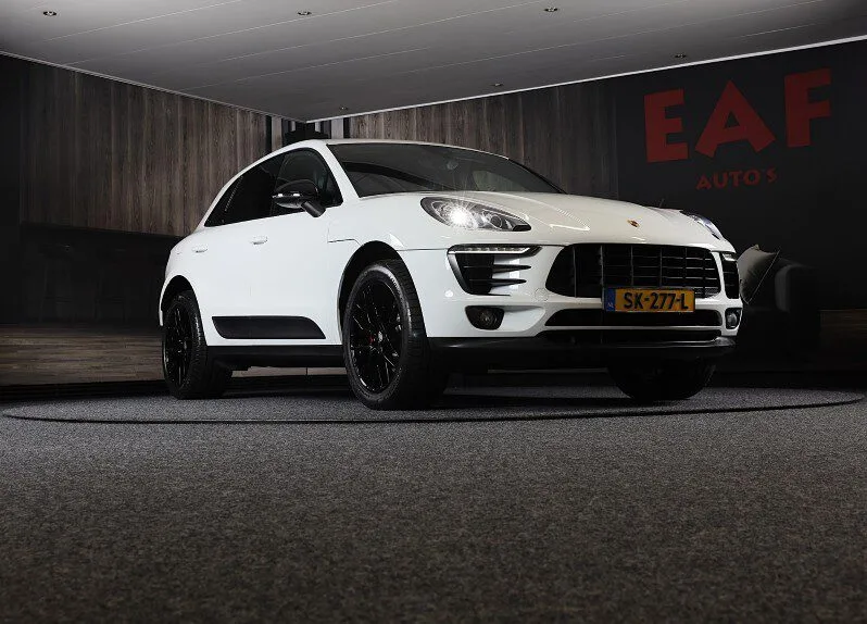 Porsche Macan (2018) — foto 1