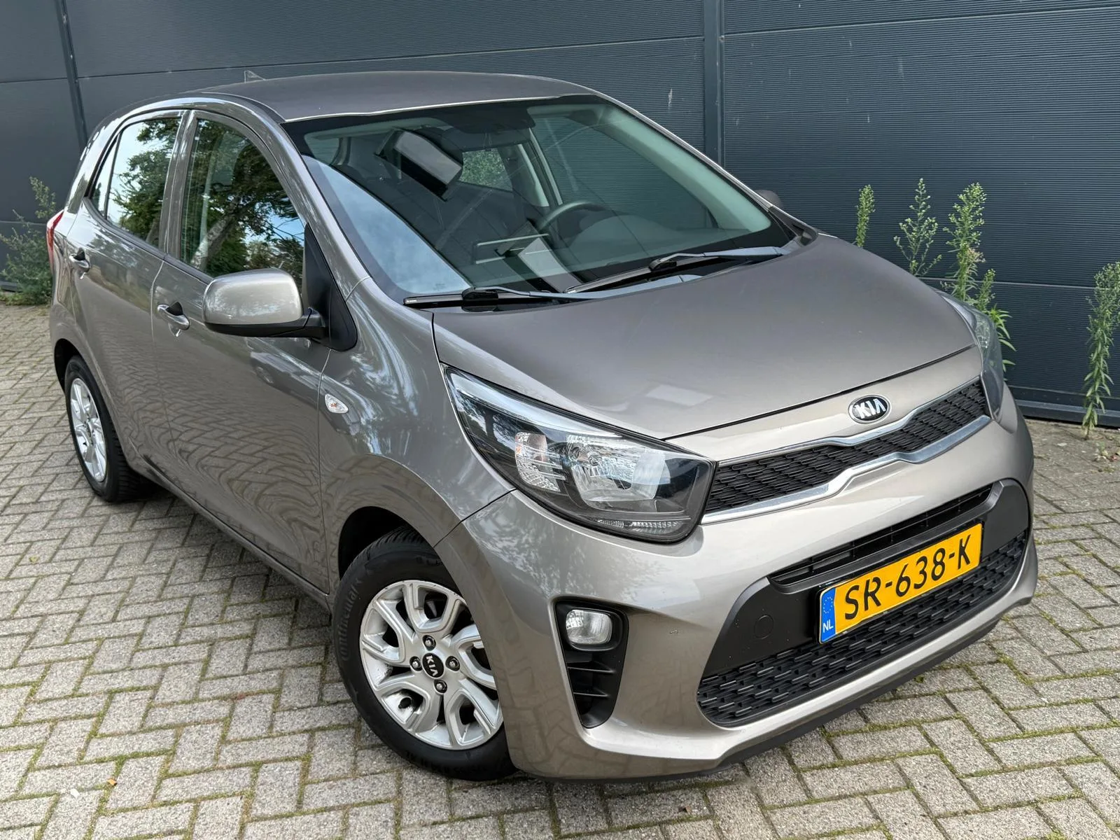 Kia Picanto (2018) — foto 1