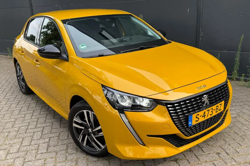 Peugeot 208 (2023)