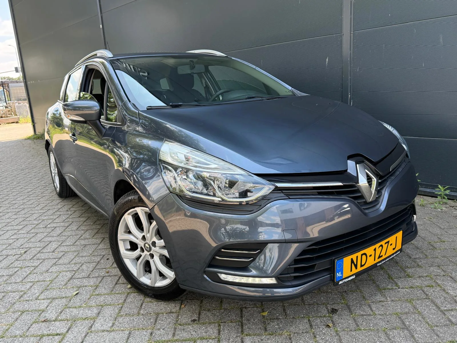 Renault Clio (2017) — foto 1
