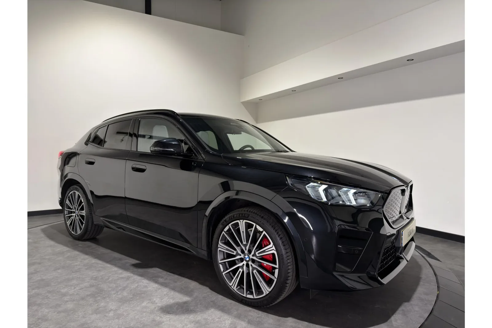 BMW iX2 (2025) — foto 1