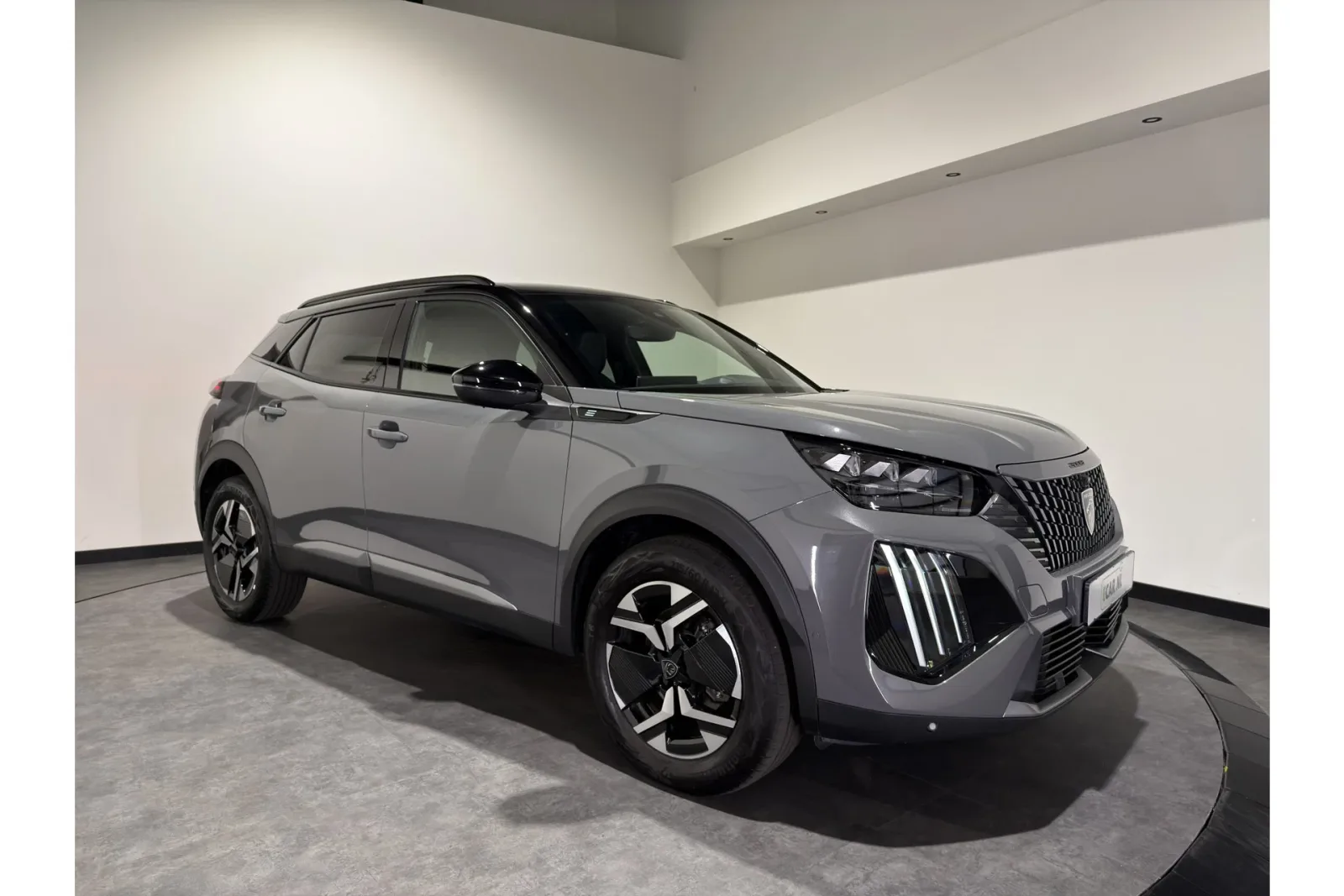 Peugeot e-2008 (2025) — foto 1