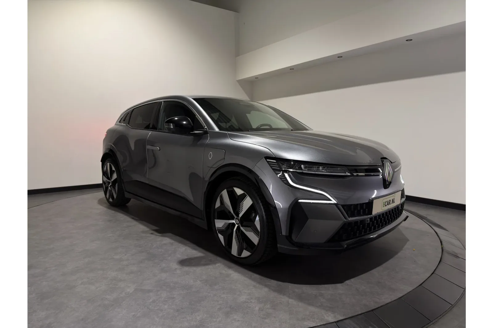 Renault Mégane (2023) — foto 1