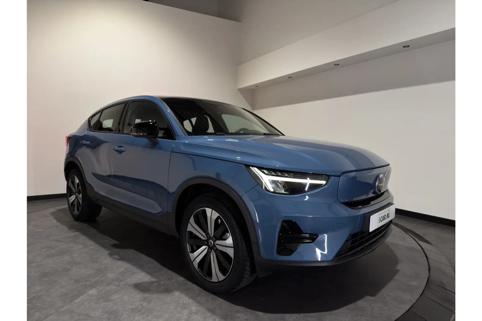 Volvo C40 (2022) — foto 1