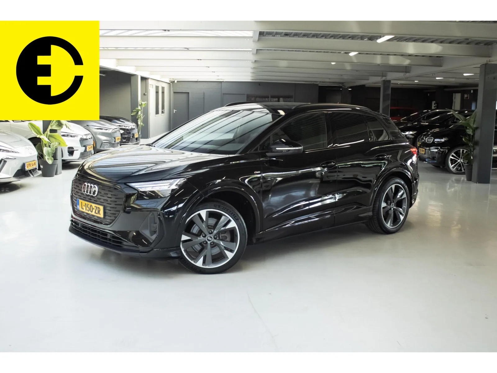 Audi Q4 e-tron (2021) — foto 1